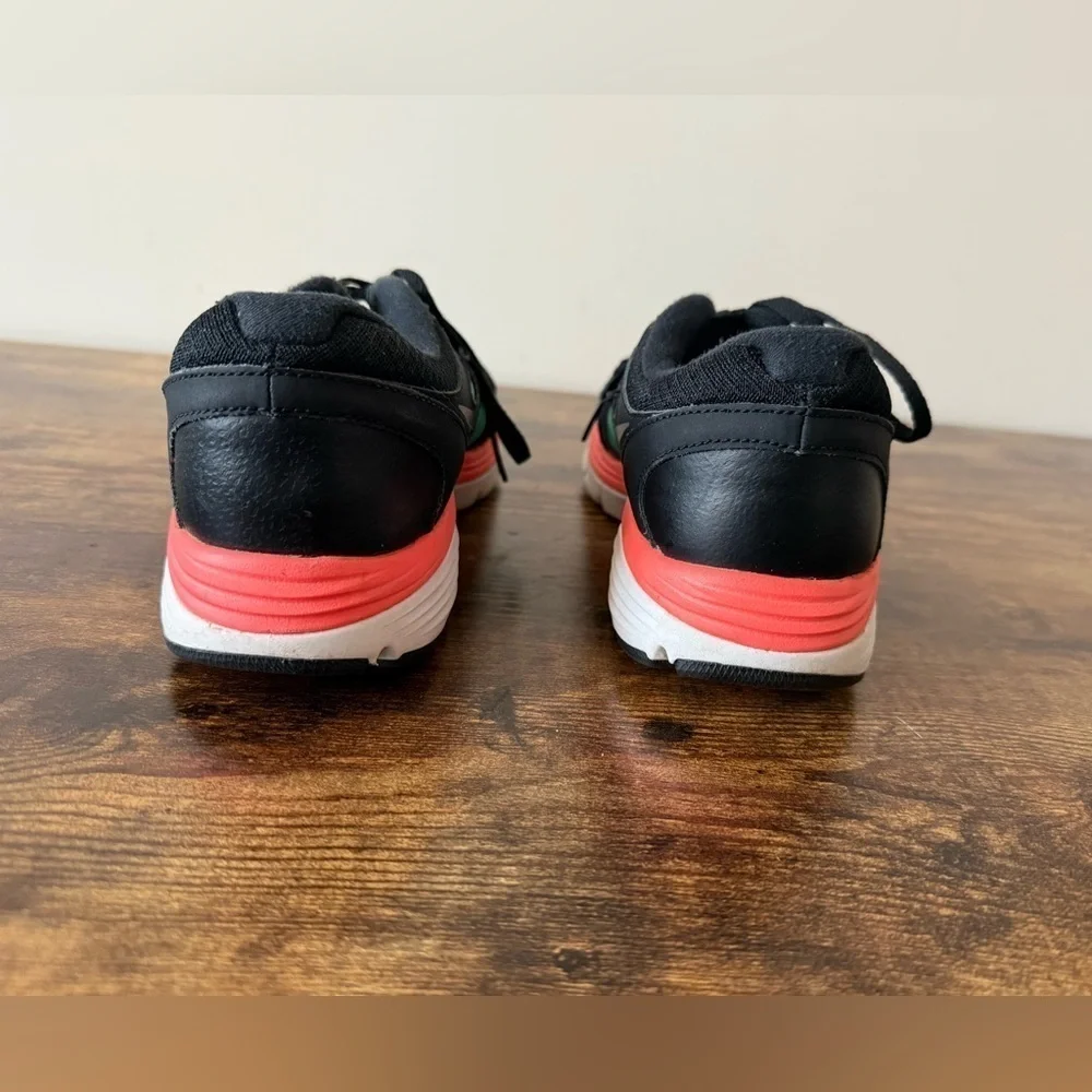 Nike Dual Fusion Shoes Size 7Y